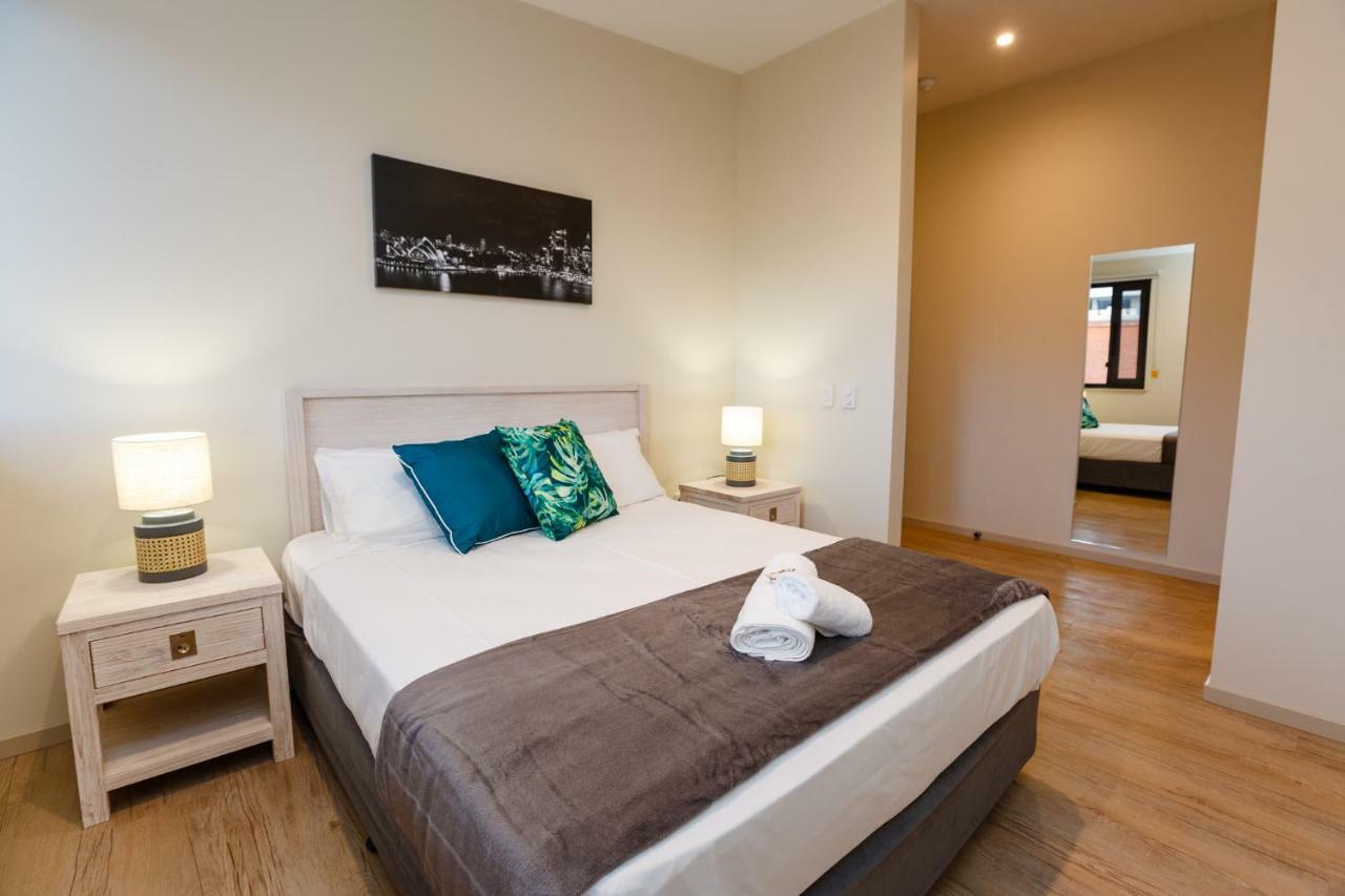 Global Backpackers Hostel *